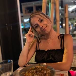 Meet your Posher, Pavlina